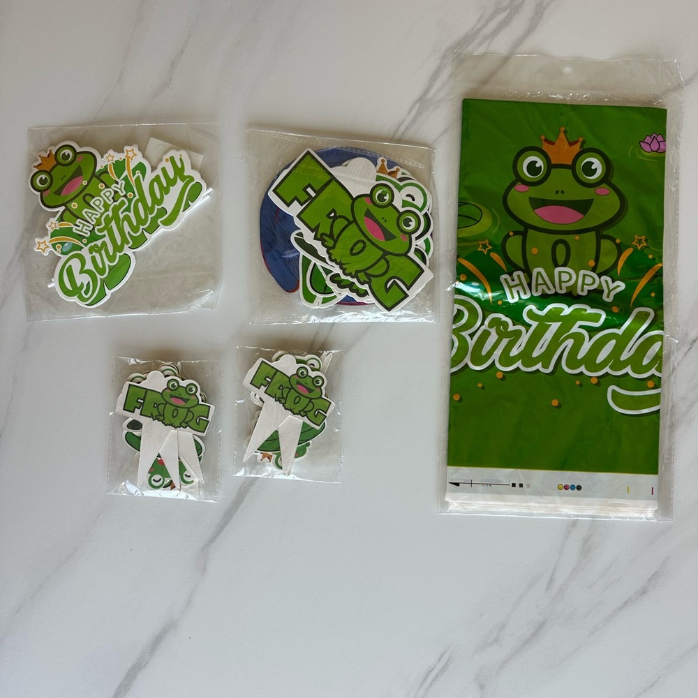 Frog Themed Happy Birthday Party Supplies Set - Green